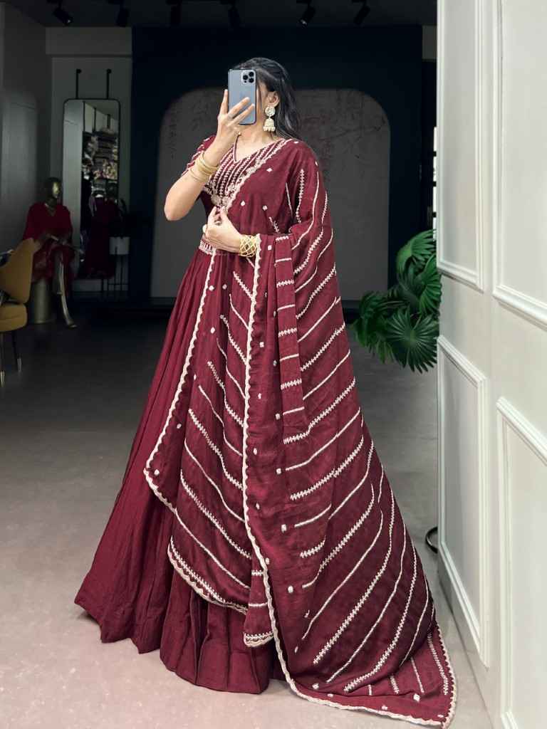 RANGOLI CRUSH SEQUINS THREAD EMBROIDERY WORK LEHENGA CHOLI 