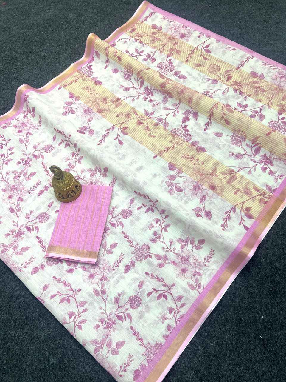 SOFT LINEN DIGITAL PRINTED GOLD ZARI BORDER SAREE 1