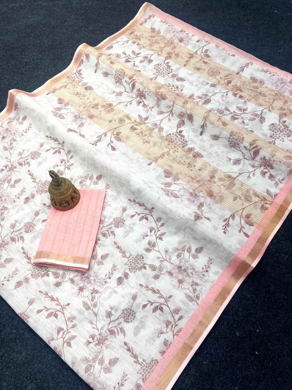 SOFT LINEN DIGITAL PRINTED GOLD ZARI BORDER SAREE 1