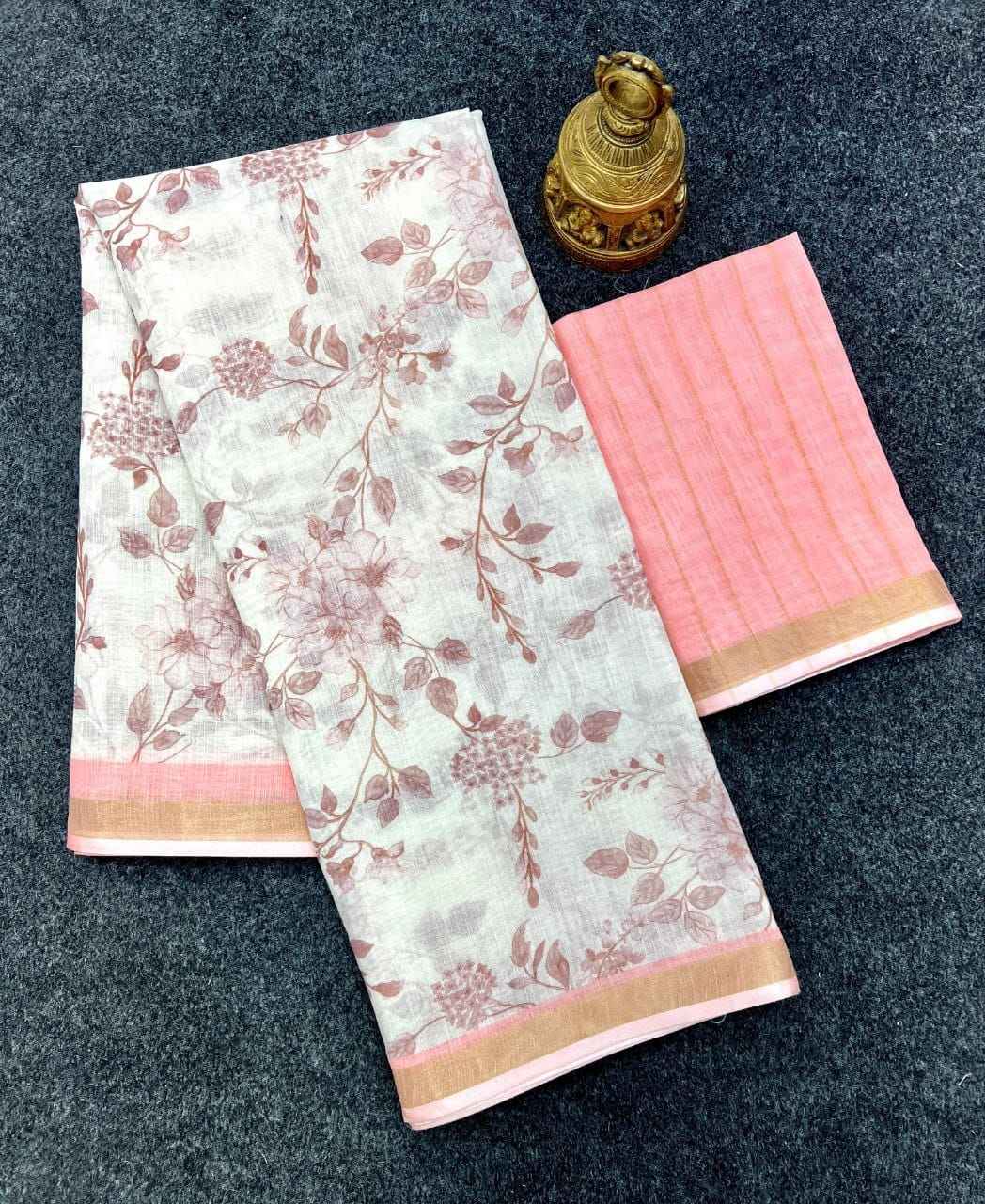 SOFT LINEN DIGITAL PRINTED GOLD ZARI BORDER SAREE 1