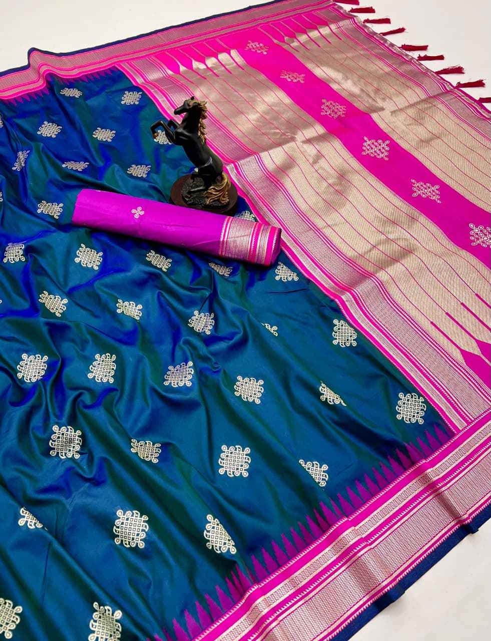 SOFT SILK TRADITONAL KOLAM STYLE ZARI WEAVING SAREE AT WHOLESALE PRICE