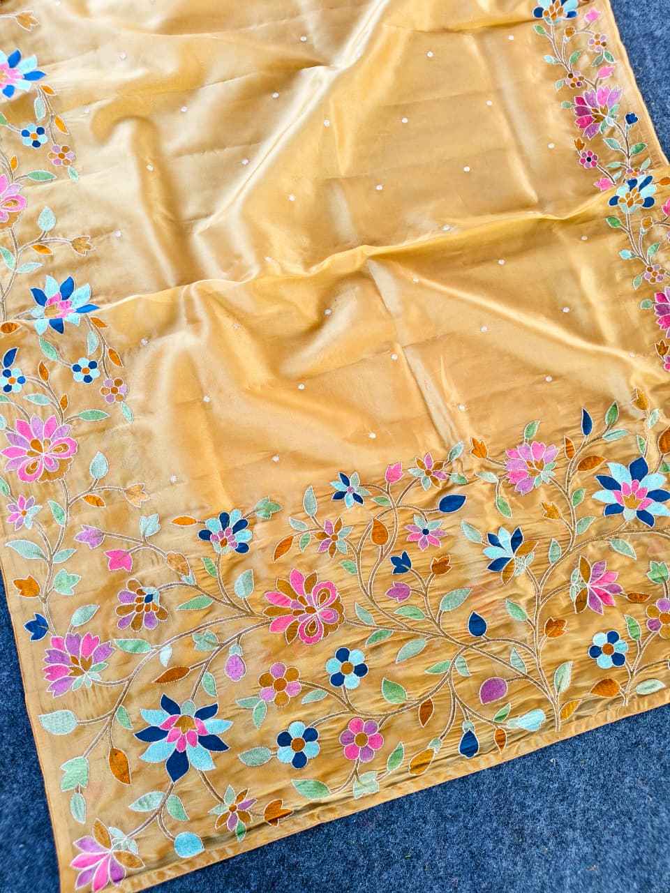 PREMIUM TISSUE SILK FLORAL THREAD EMBROIDERY SAREE