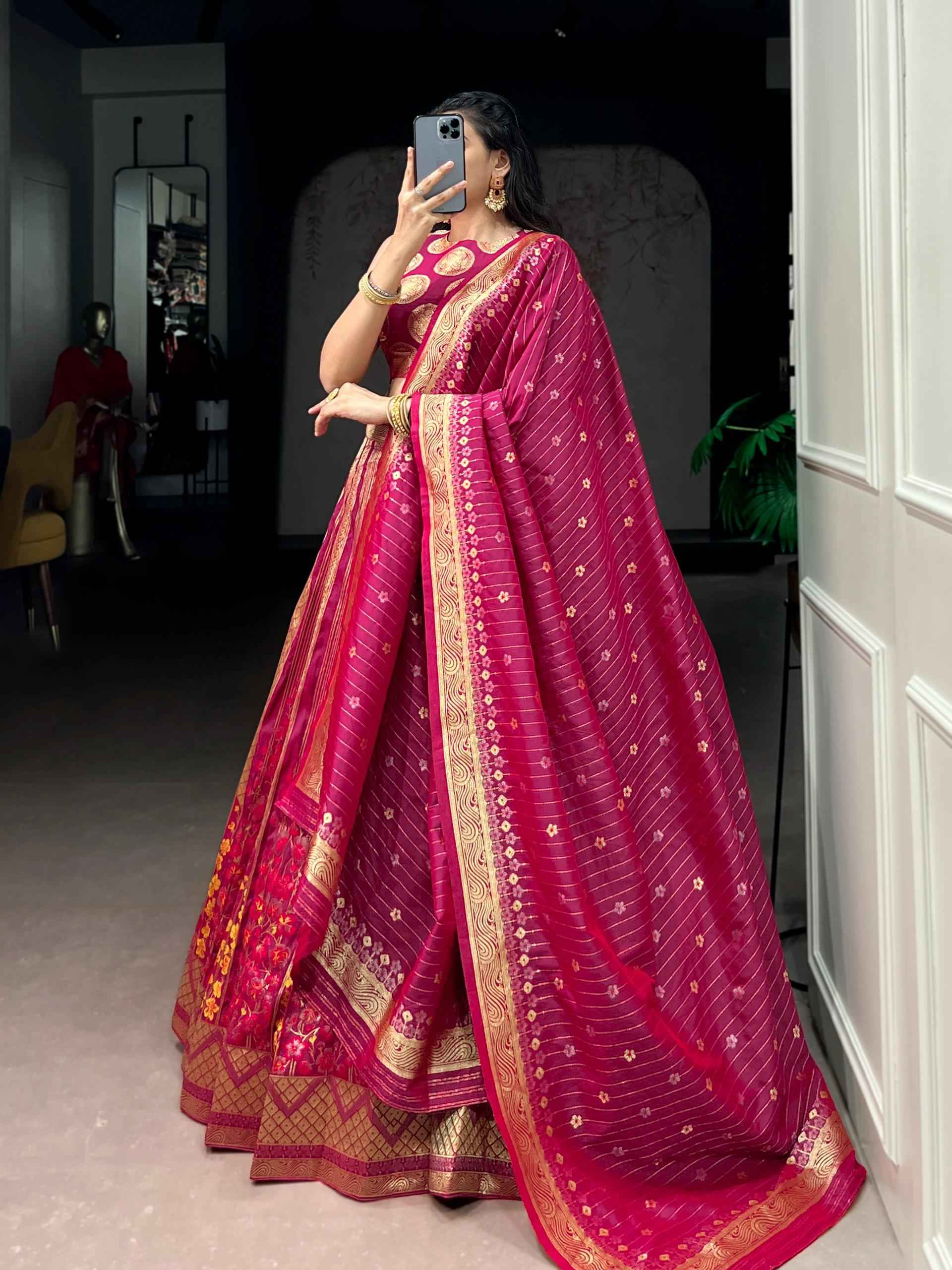 BANARASI SILK ZARI WEAVING WORK LEHENGA CHOLI 1