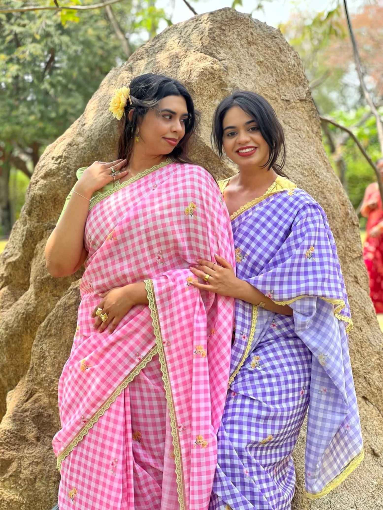 PLAIN LINEN DIGITAL PRINT FANCY LACE BORDER SAREE