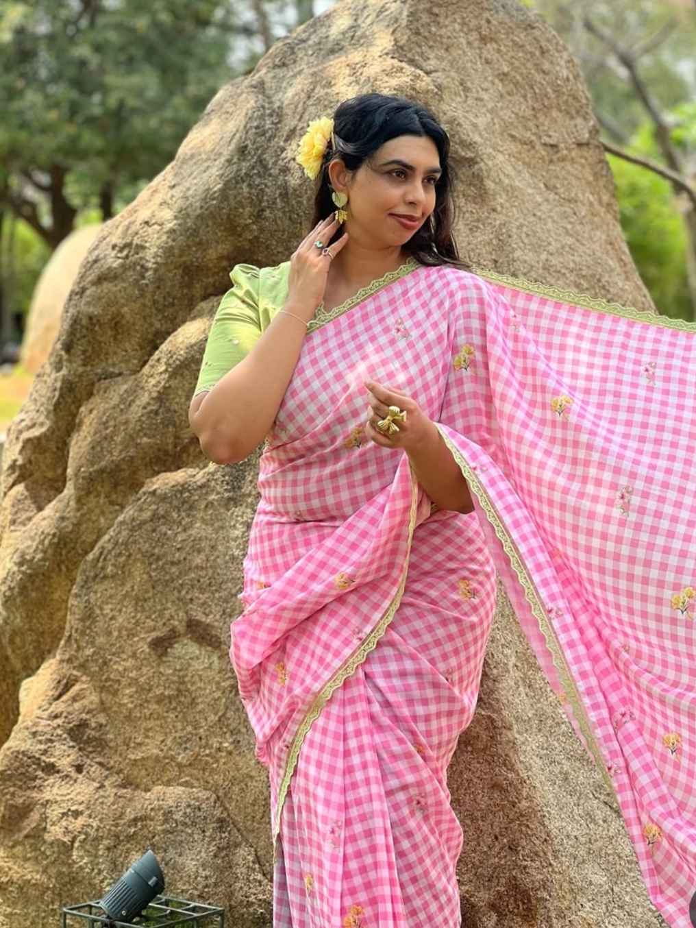 PLAIN LINEN DIGITAL PRINT FANCY LACE BORDER SAREE
