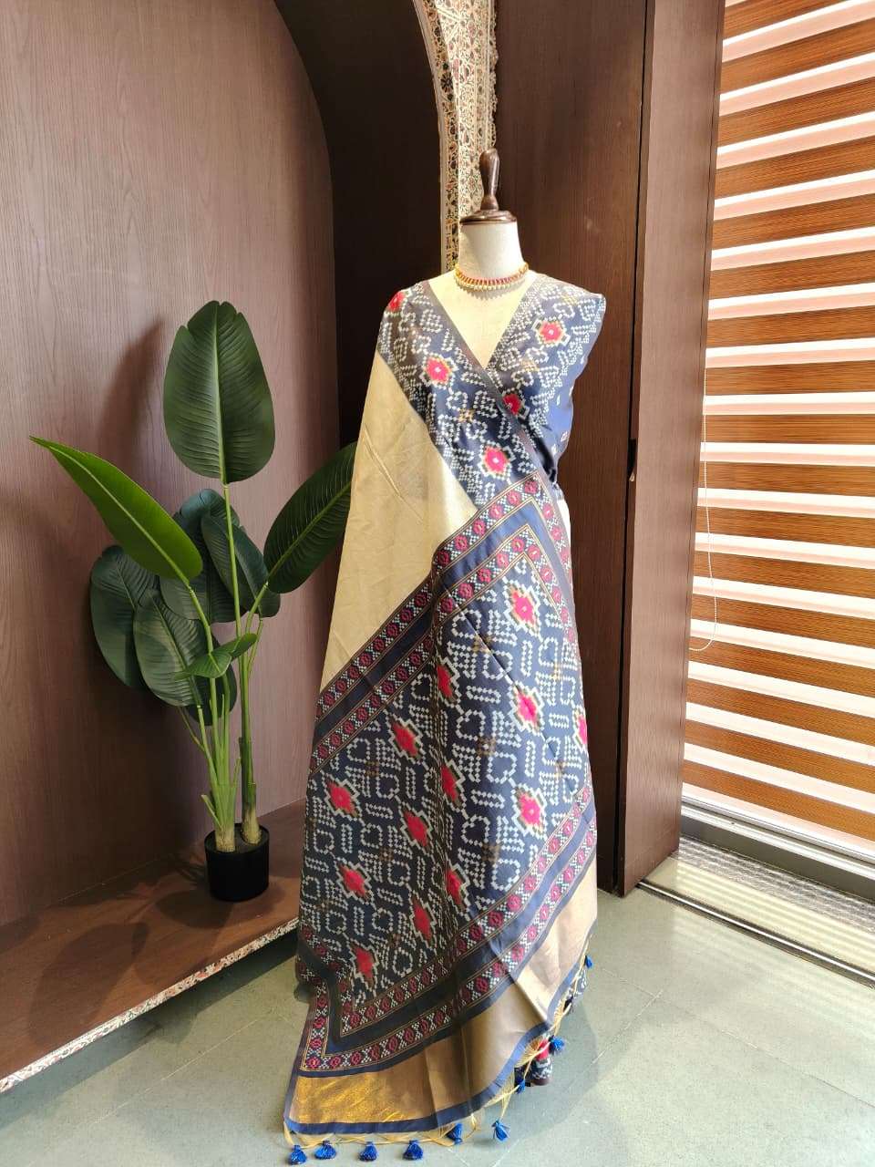 PREMIUM SOFT MUGA COTTON ZARI WEAVING PATOLA SAREE