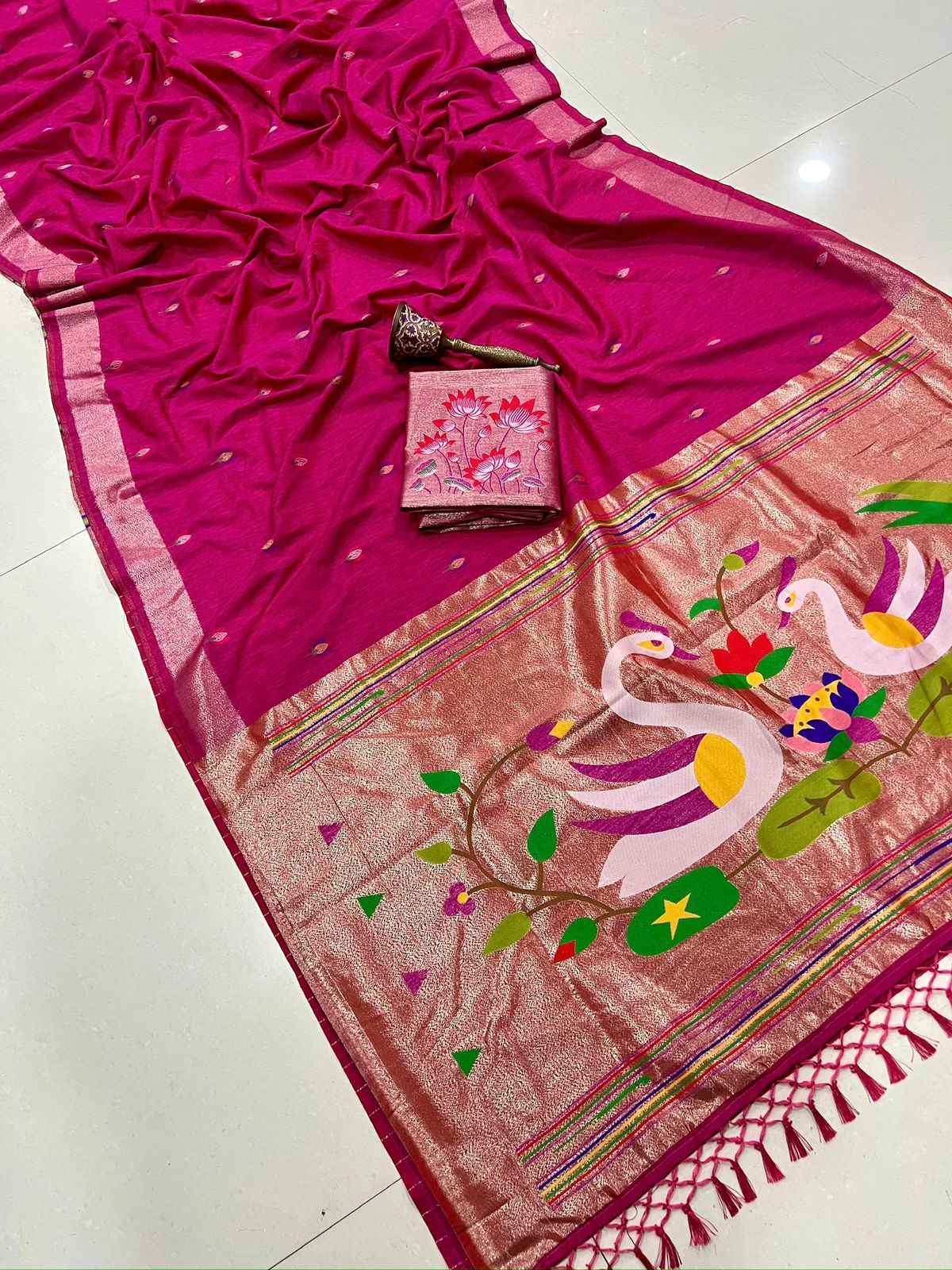 PREMIUM  SOFT PURE LINEN SILK ZARI WEAVING SAREE