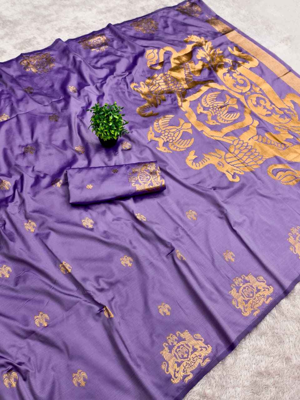 PURE BANARASI SILK SELF DELICATE ZARI WEAVING SAREE 