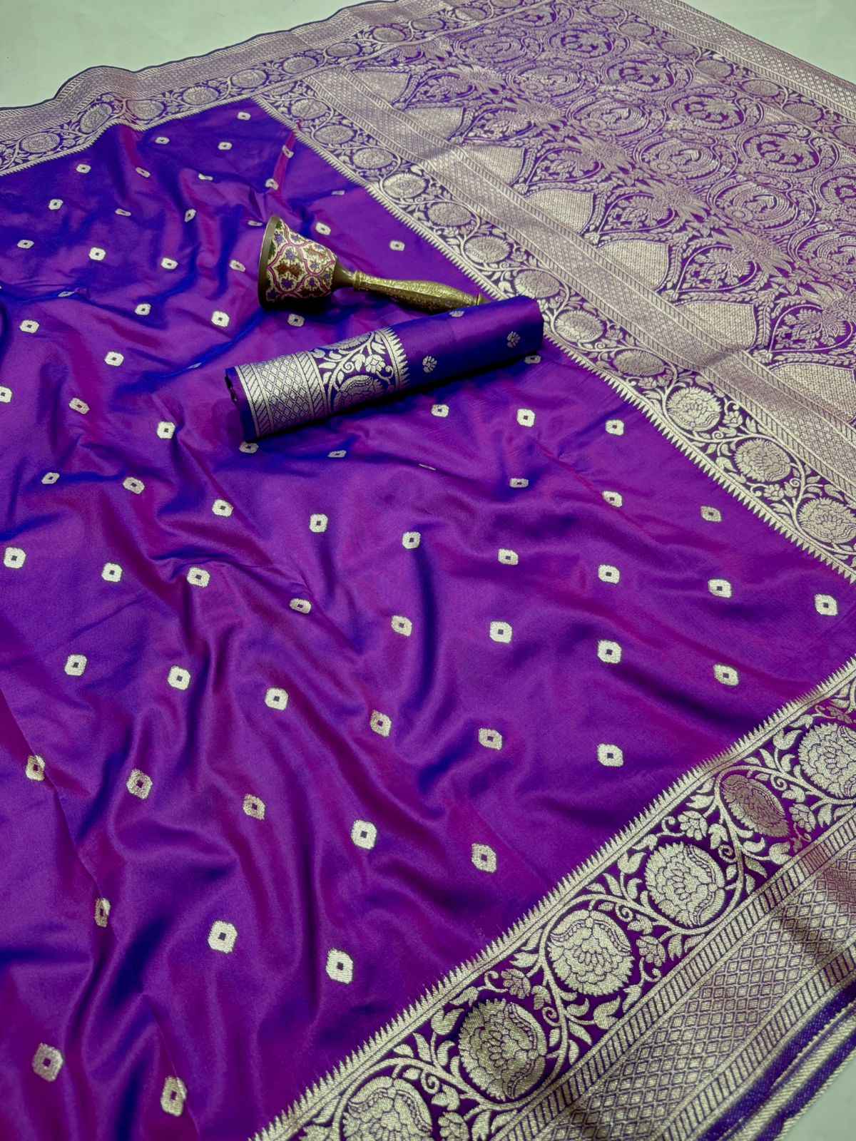 PURE HEAVY BANARASI SILK GOLD JARI WEAVING SAREE