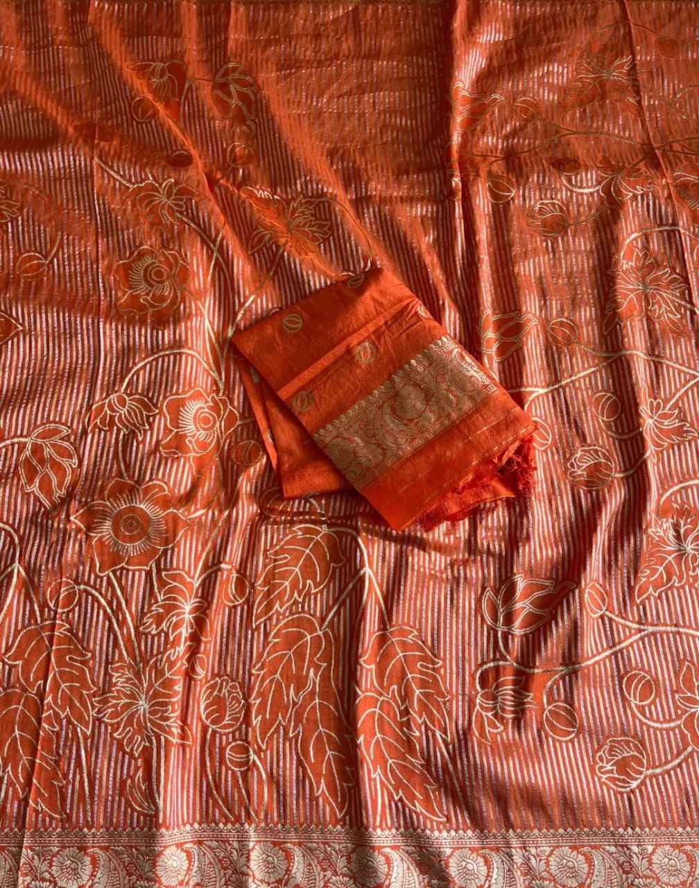 SOFT KHADI CREPE SILK FLORAL ZARI WOVEN SAREE