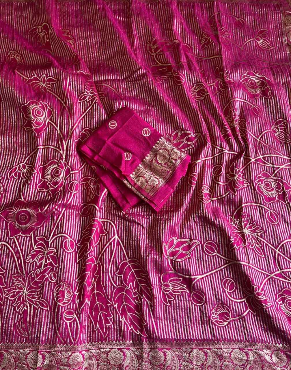 SOFT KHADI CREPE SILK FLORAL ZARI WOVEN SAREE