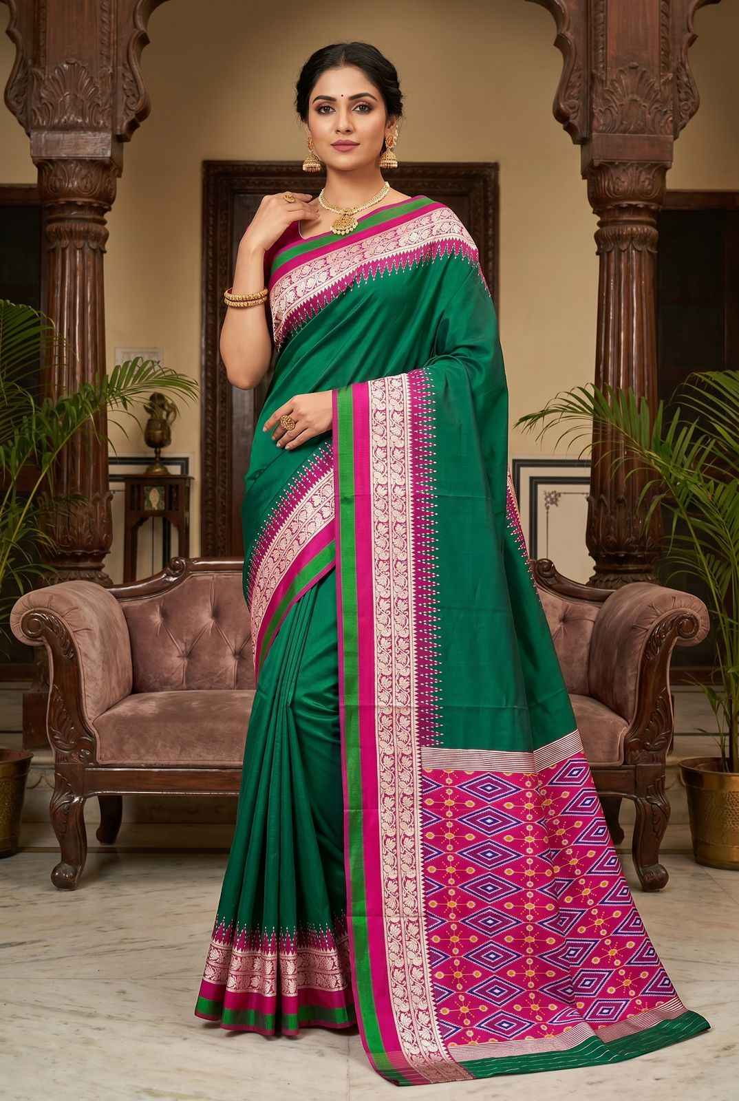 SOFT SMOOTH SILK SELF ZARI WEAVING PATOLA STYLE SAREE