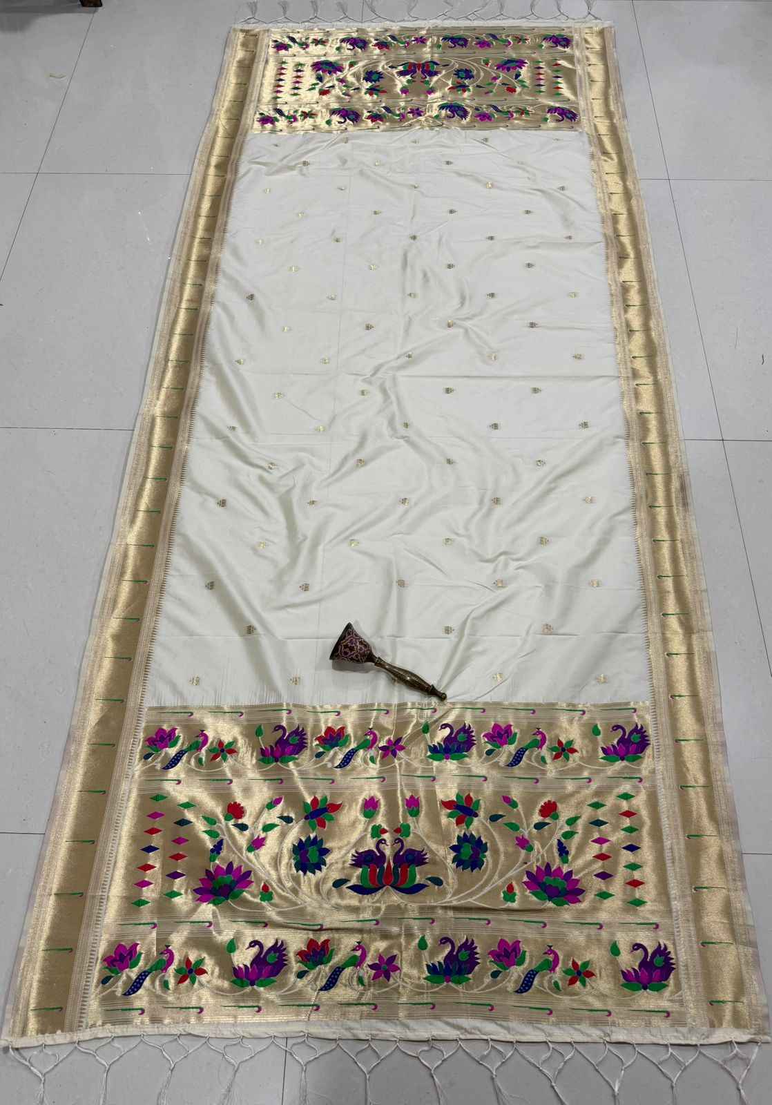 SOFT SILK ZARI MUNIYA BORDER LOTUS PAITHANI DUPATTA 