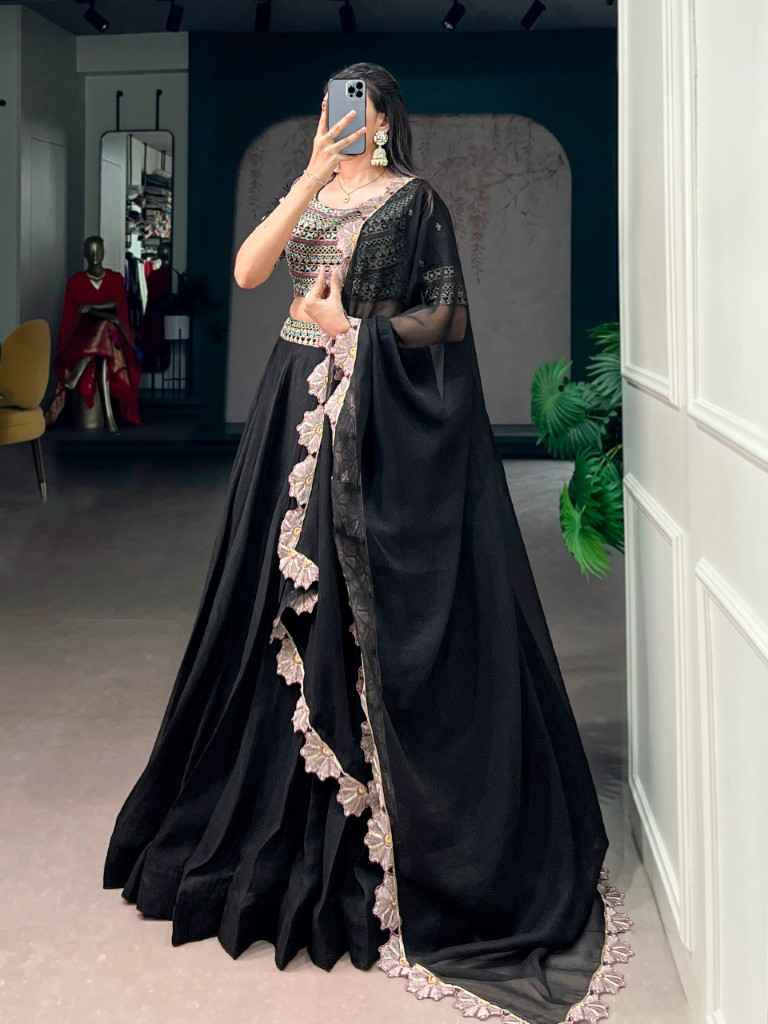 AURUM GEORGETTE THREAD & SEQUINS EMBROIDERY WORK LEHENGA CHOLI