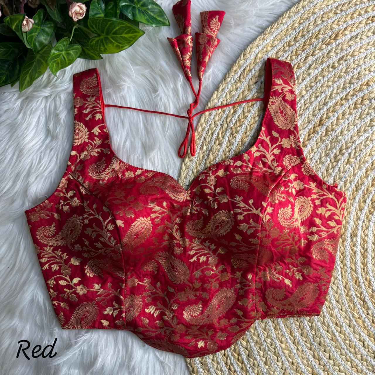 HEAVY JARI BANARASI CORSET STYLE BLOUSE