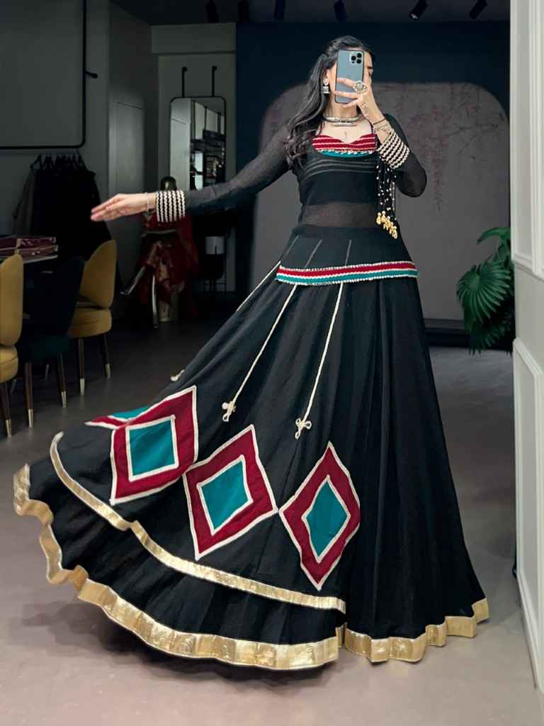 MARBLE DANGLING COWRIE BELL DETAILING NAVRATRI LEHENGA CHOLI 