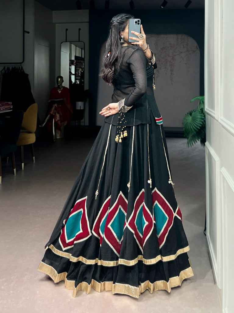 MARBLE DANGLING COWRIE BELL DETAILING NAVRATRI LEHENGA CHOLI 