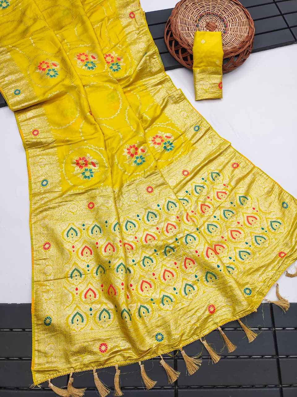 PURE SOFT RUSSIAN SILK MEENAKARI ZARI WOOVEN SAREE 1
