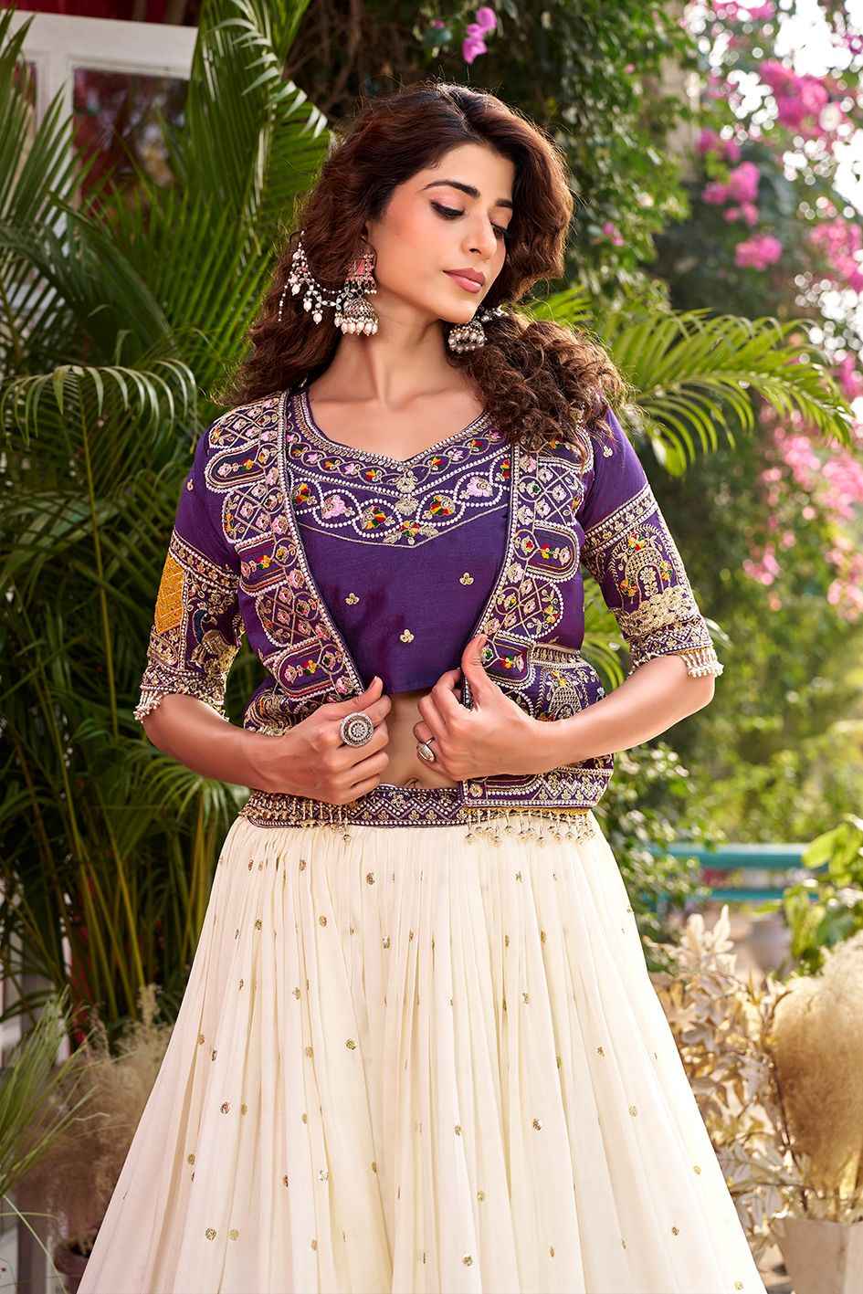 PURE VICHITRA EMBROIDERY THARED WORK LEHENGA CHOLI