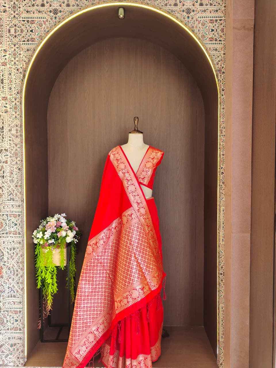 SOFT BANARASI RAW SILK ZARI WEAVING SAREE