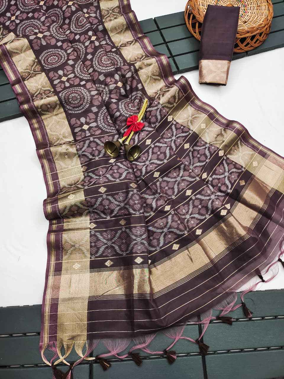 SOFT DESI RAW SILK POCHAMPALI IKKAT WEAVED SAREE 