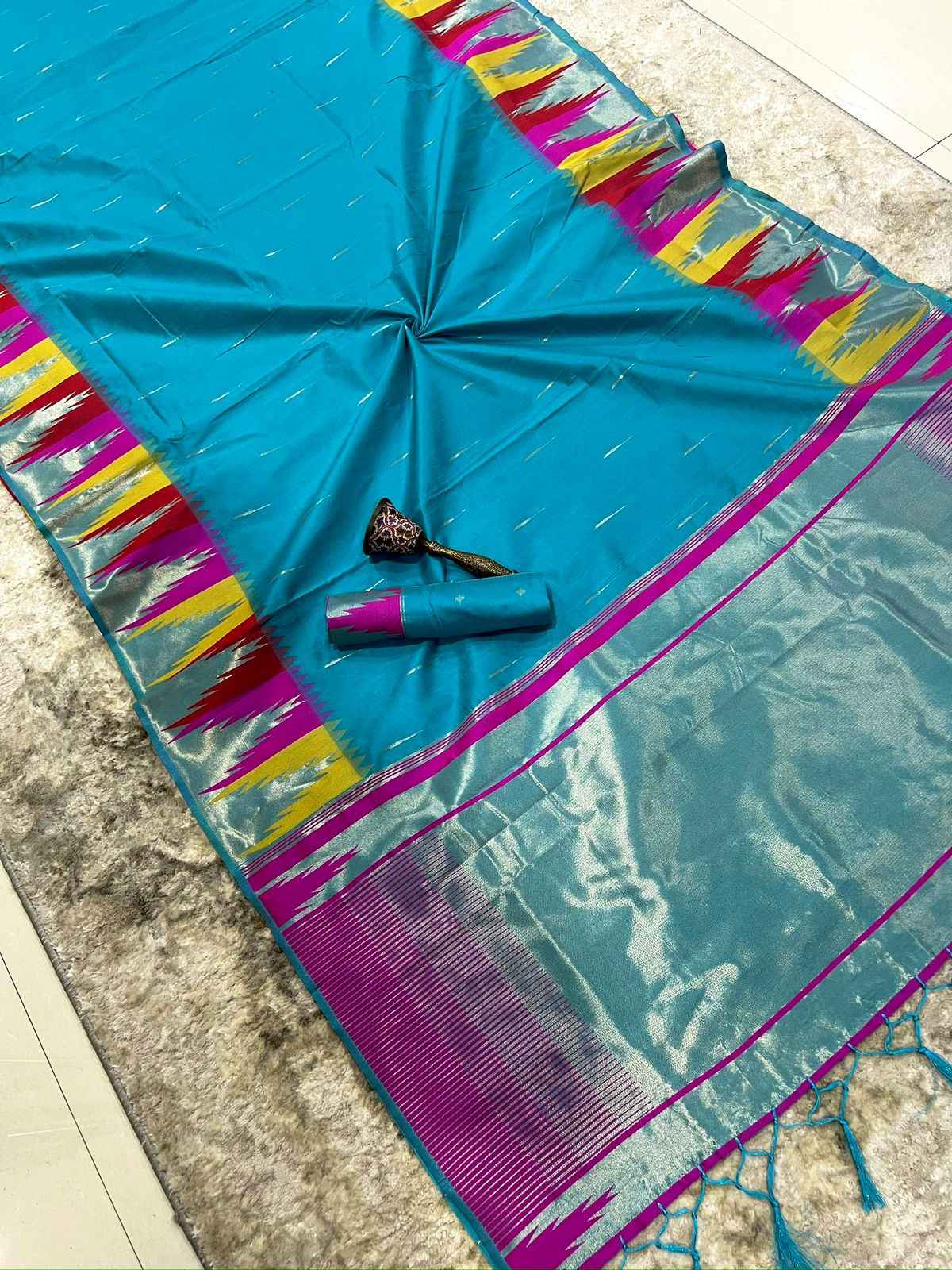KHADI RAW SILK MINAKARI ZARI WEAVING SAREE 1