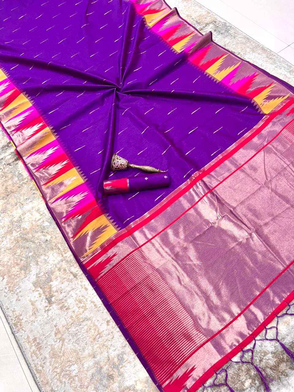 KHADI RAW SILK MINAKARI ZARI WEAVING SAREE 1
