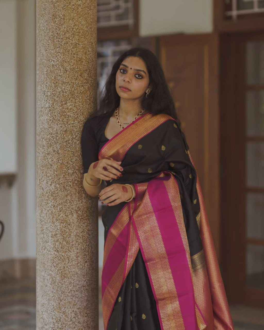 SOFT SILK RICH PALLU AND JACQUARD WORK SAREE CODE 293