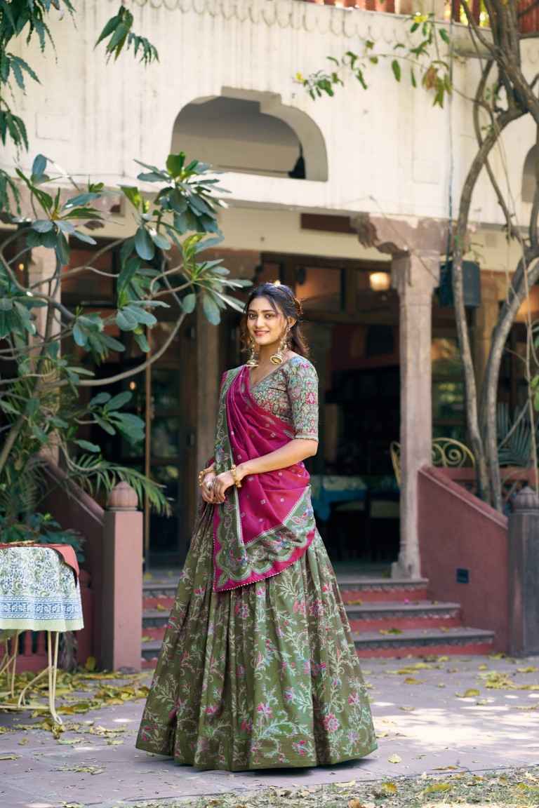 TASAR SILK GILDED FOIL PRINTED DESIGNER LEHENGA CHOLI 