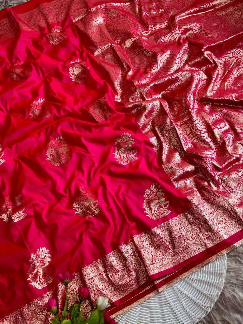 BANARASI SOFT SILK DEER ZARI MOTIFS SAREE