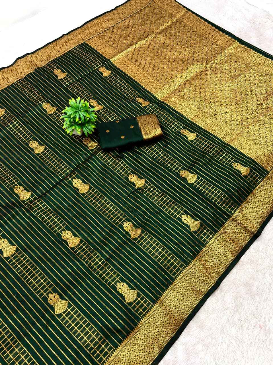 BANARASI SOFT SILK CHECKED FLORAL ZARI WEAVING SAREE