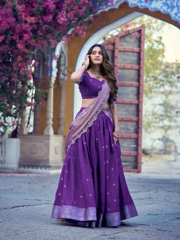 CHINON CHECKS TRADITIONAL ZARI WEAVING WORK LEHENGA CHOLI