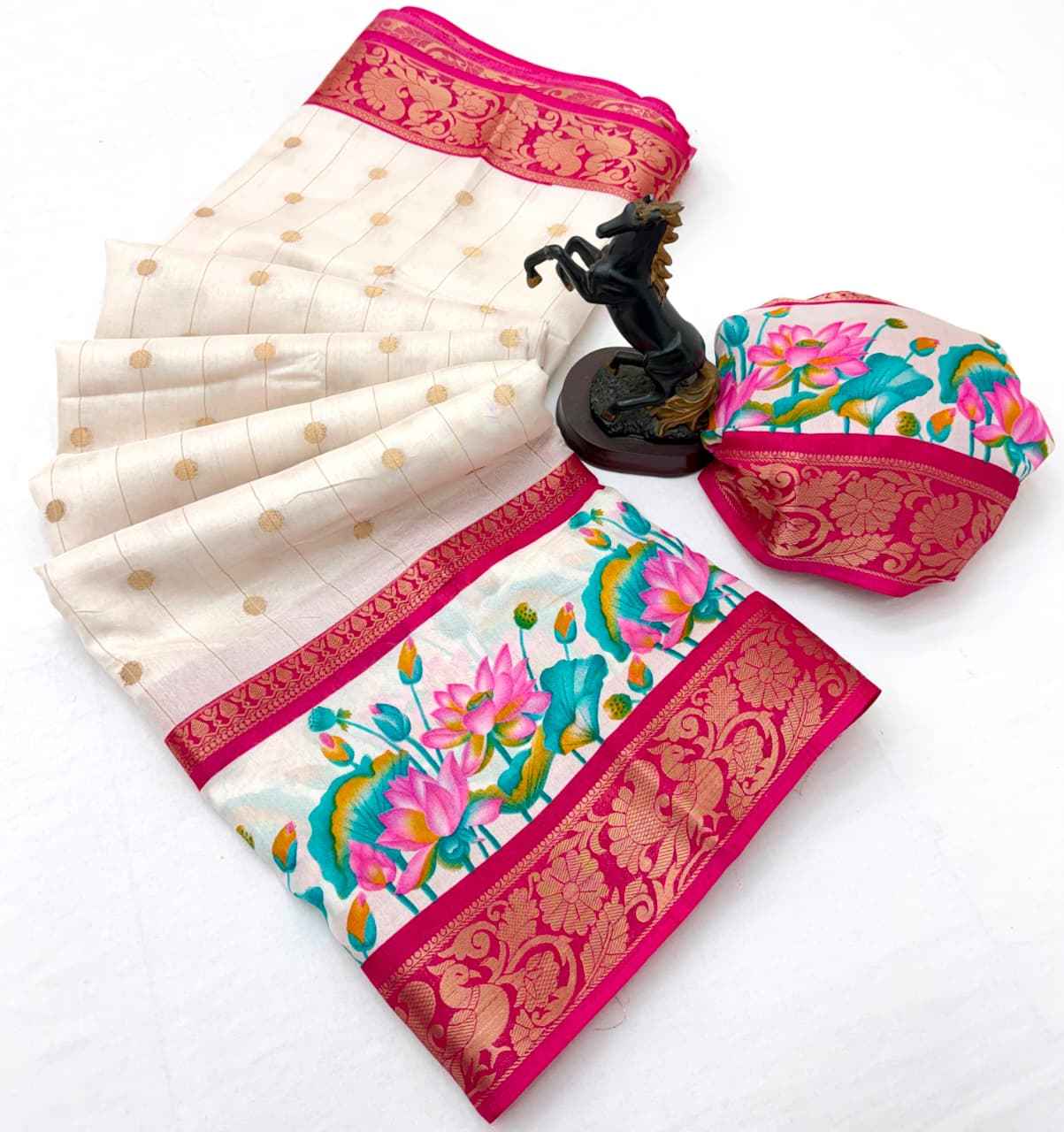 DOLA SILK DIGITAL PRINT PREMIUM ZARI BORDER SAREE 