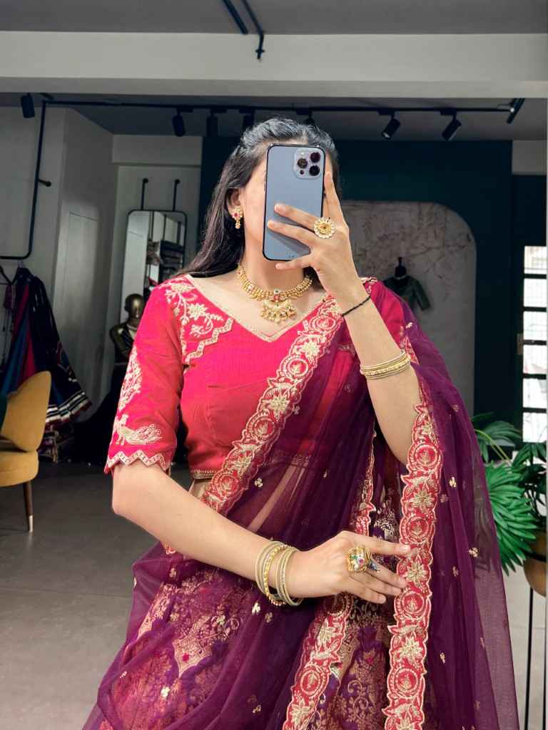 JACQUARD SILK ZARI WOVEN LEHENGA CHOLI