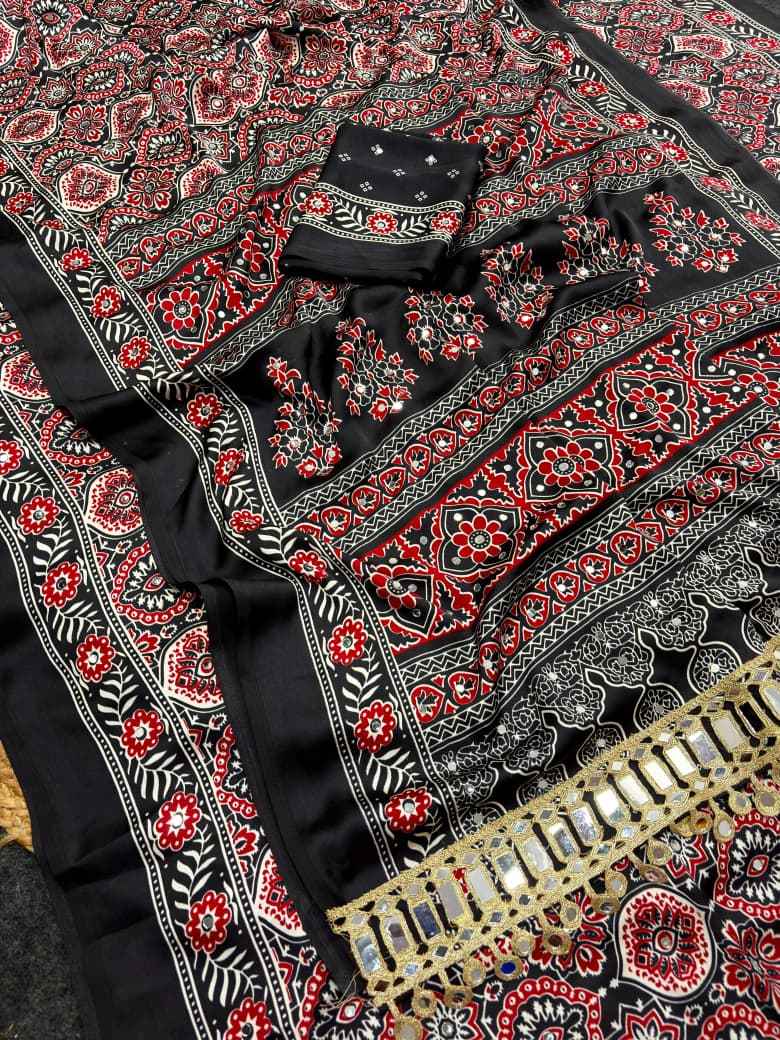 JAPAN SATTIN ORIGINAL MIRROR WORK SAREE 2