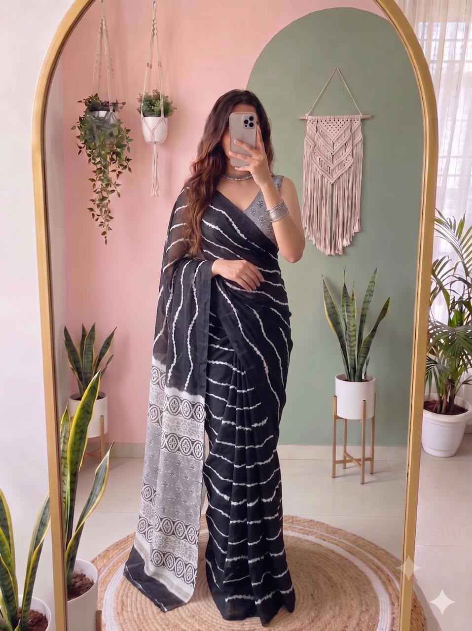 MUL COTTON PRINT WITH SILVER JARI BORDER SAREE