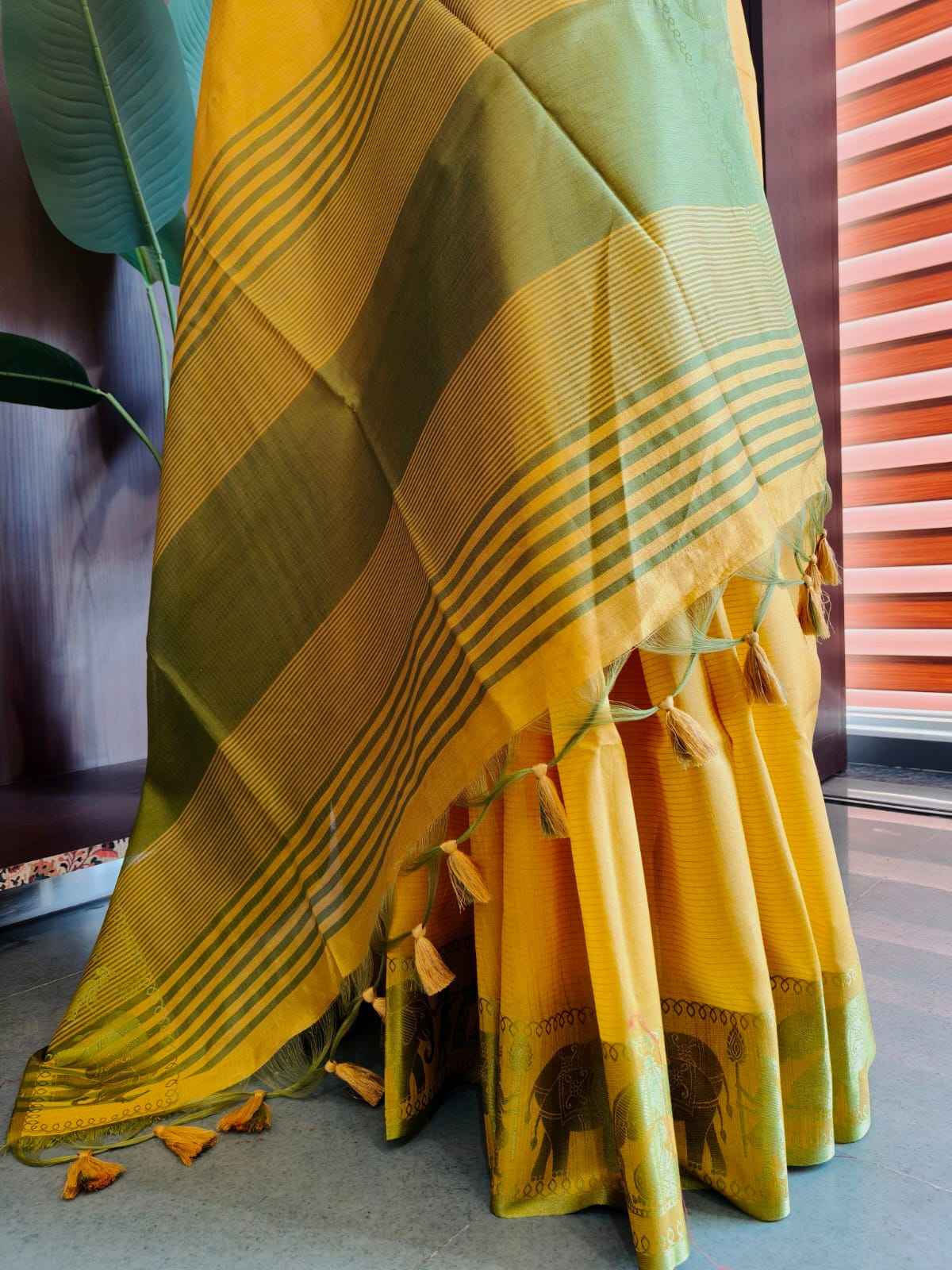 PREMIUM KHADI RAW SILK LINING ZARI WEAVING SAREE 
