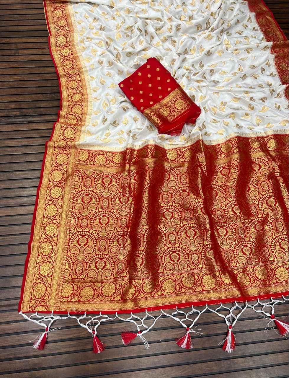 PURE KHADDI CREPE GEORGETTE ZARI WEAVING SAREE