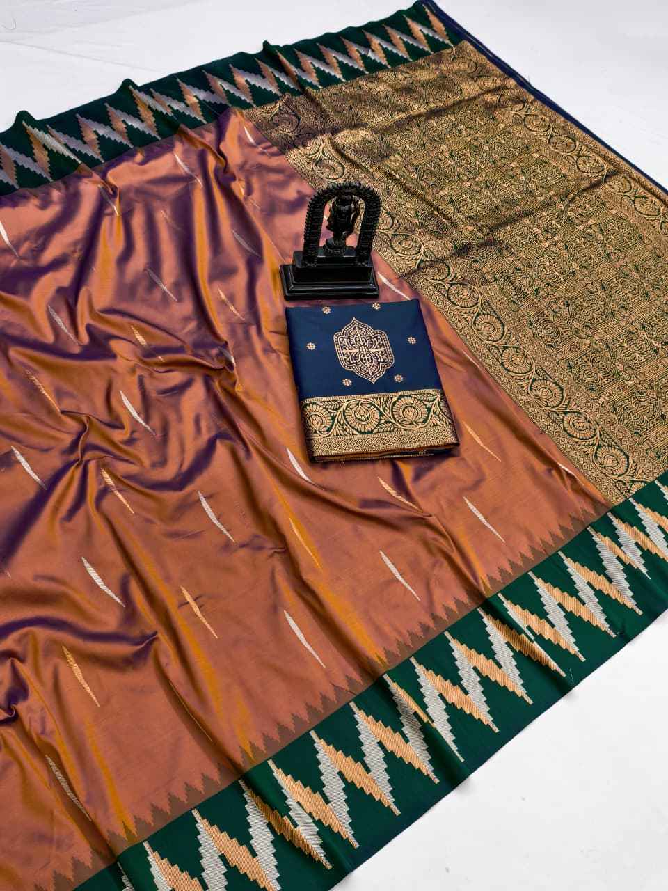 PURE SOFT BANARASI SILK GOLD AND SILVER ZARI WEAVING SAREE