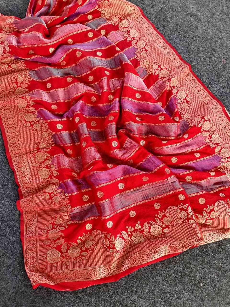 PURE SOFT VISCOSE ZARI PATTA FLOWER WEAVING SAREE
