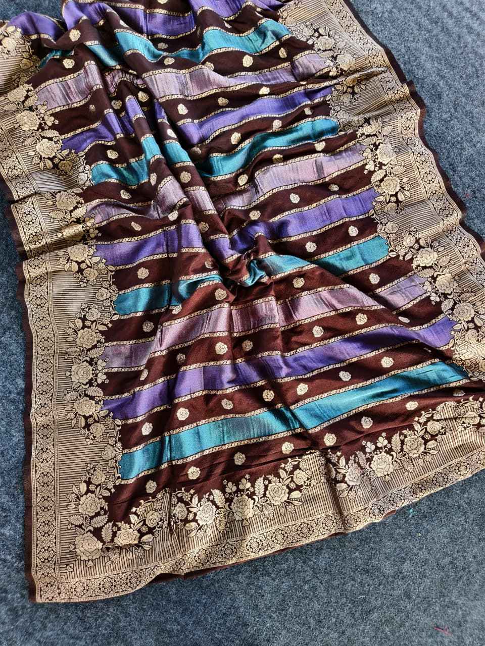 PURE SOFT VISCOSE ZARI PATTA FLOWER WEAVING SAREE