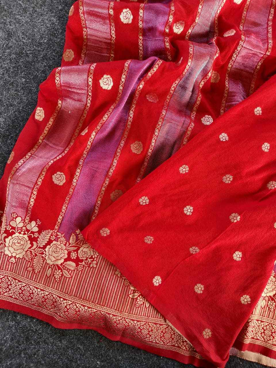 PURE SOFT VISCOSE ZARI PATTA FLOWER WEAVING SAREE
