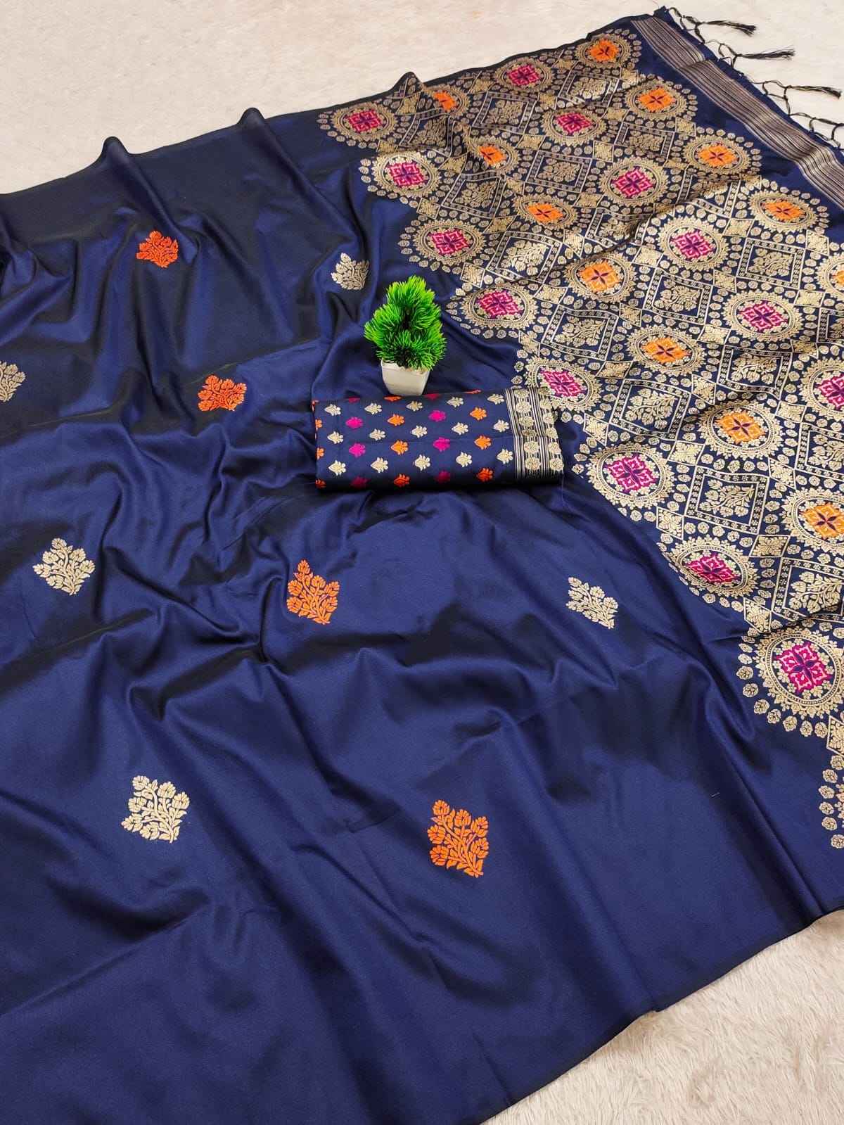 SOFT SILK JEQUARD WEAVING SAREE 