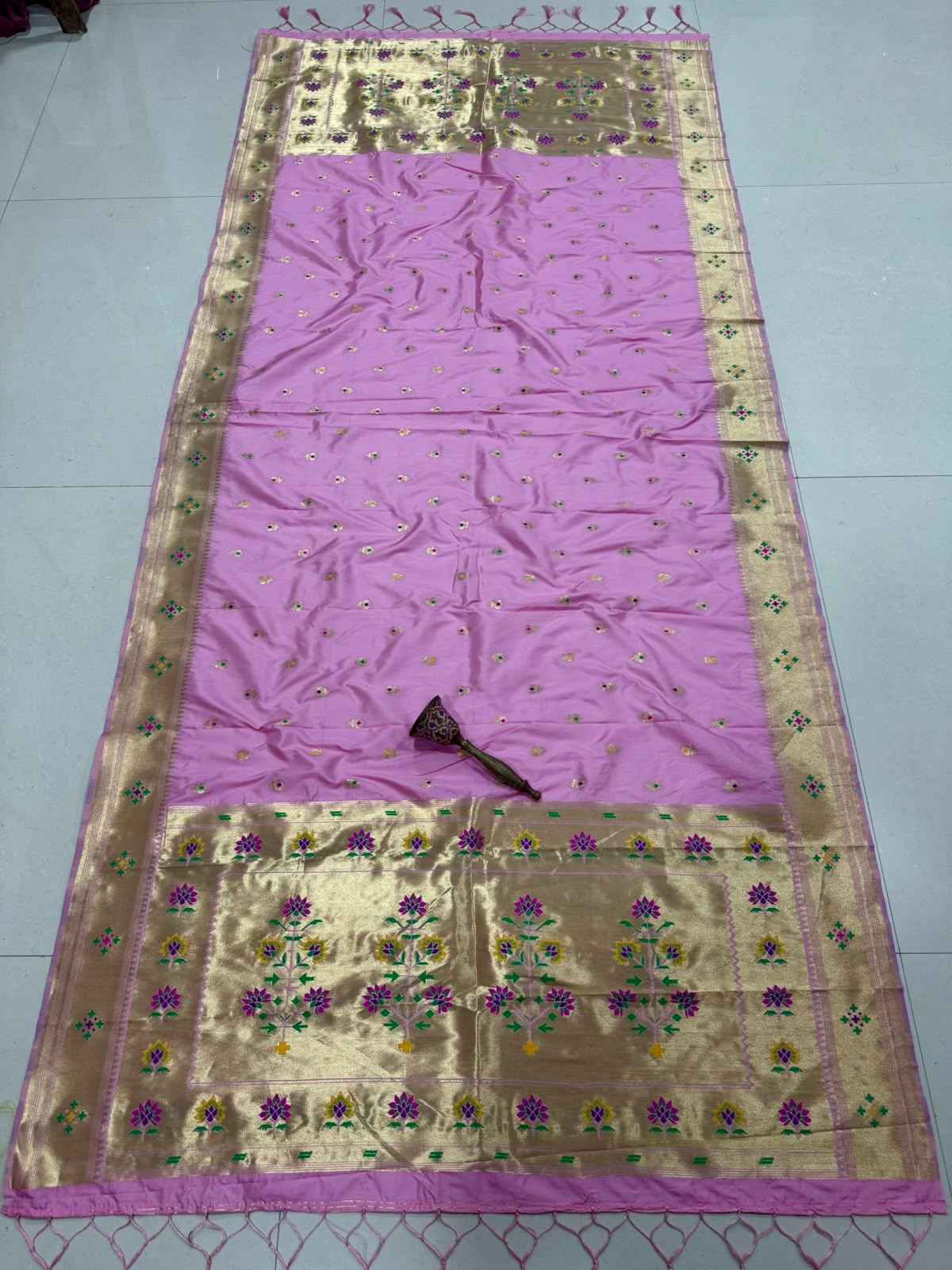 SOFT SILK ZARI TEMPLE BORDER KALASH PAITHANI DUPATTA 