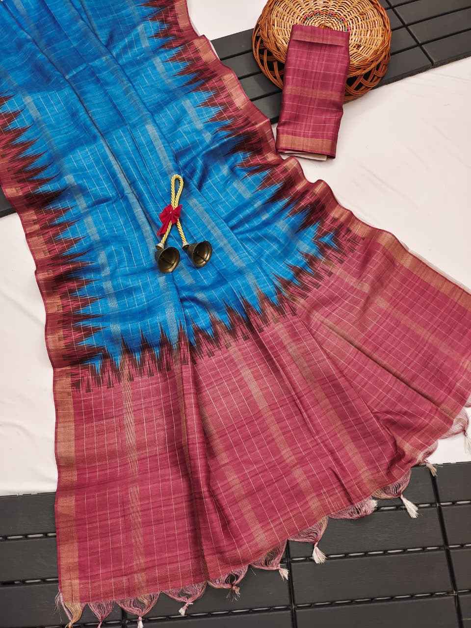 SOFT TUSSAR SILK ZARI WEAVING CHECKS PATTERN SAREE 1 