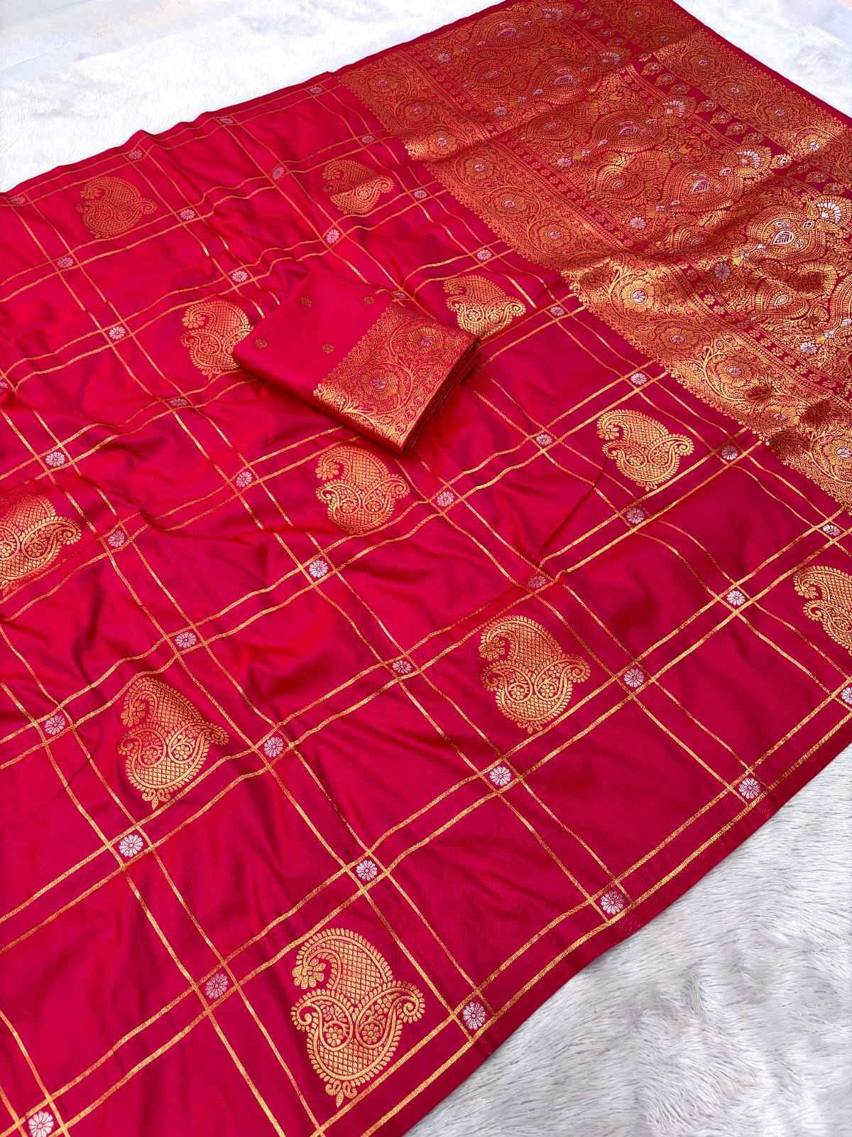 BANARASI SOFT SILK BUTTA CHECKED ZARI WEAVING SAREE 1