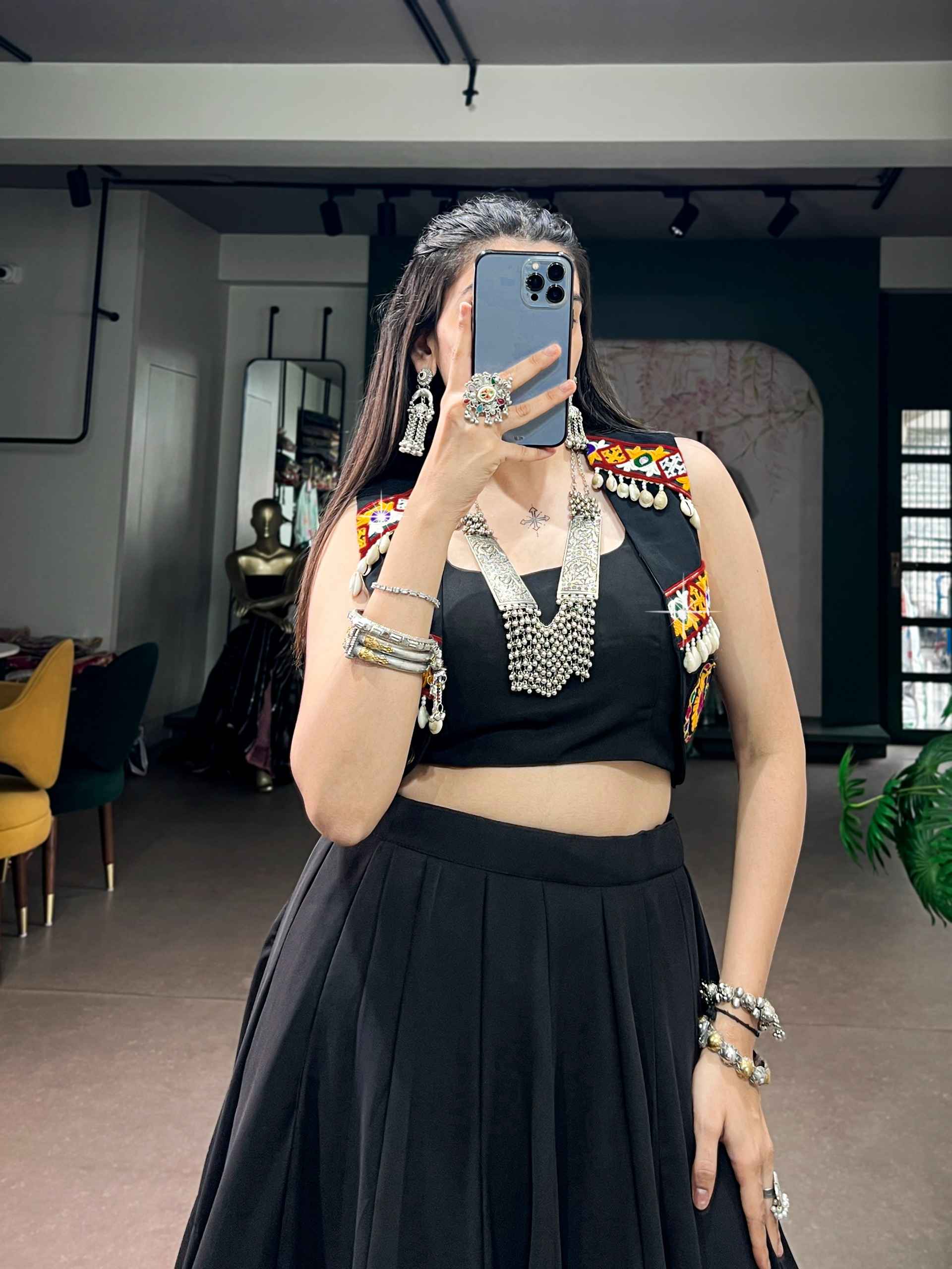 GEORGETTE GAMTHI NAVRATRI LEHENGA CHOLI 