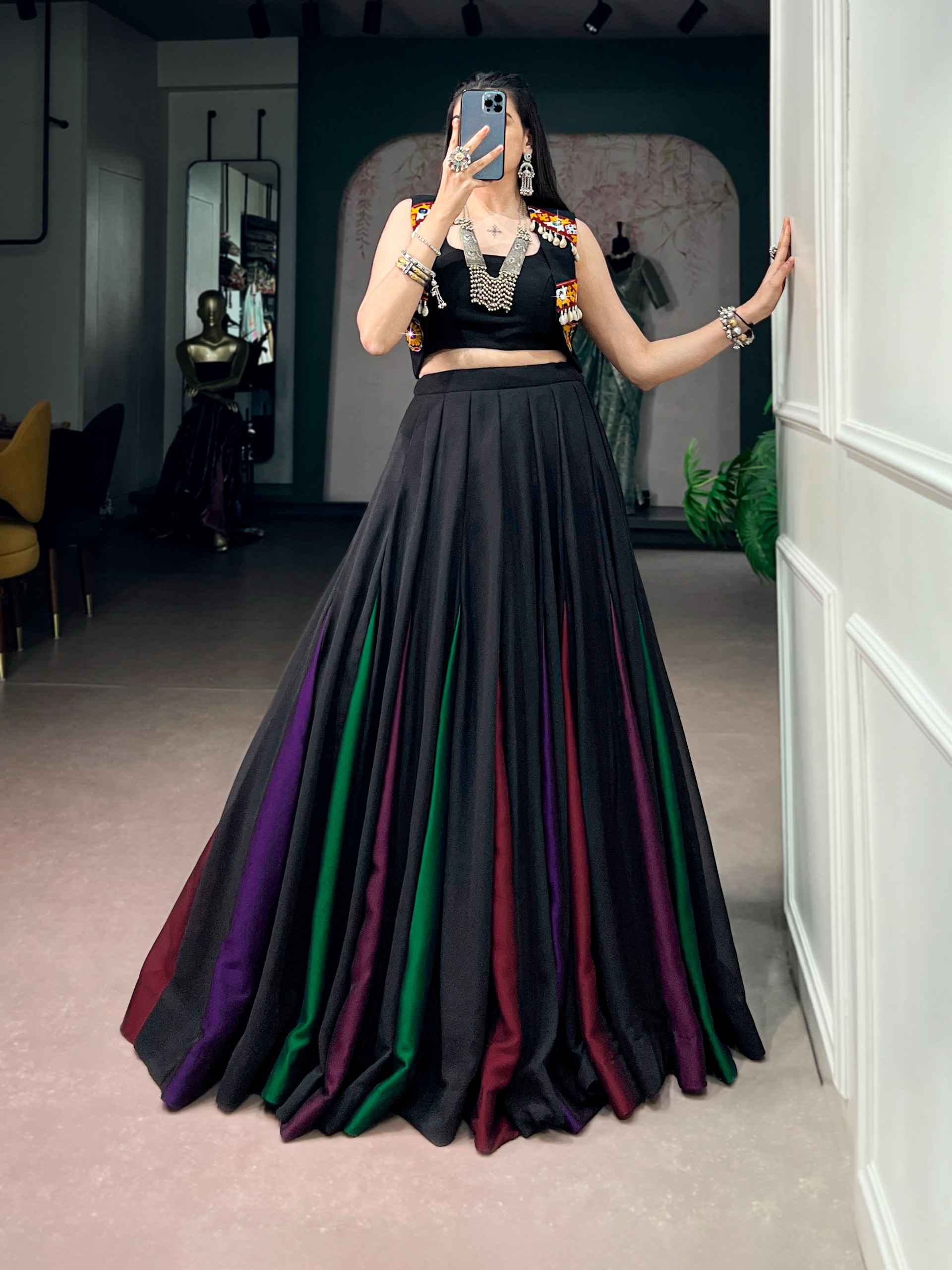 GEORGETTE GAMTHI NAVRATRI LEHENGA CHOLI 