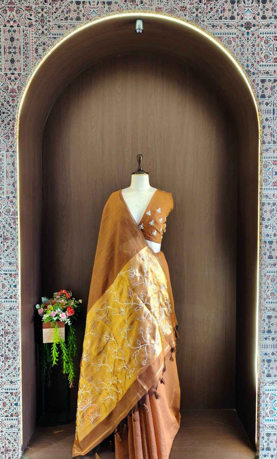 SOFT MUL COTTON AARI AND SEQUENCE EMBROIDERY WORK SAREE 