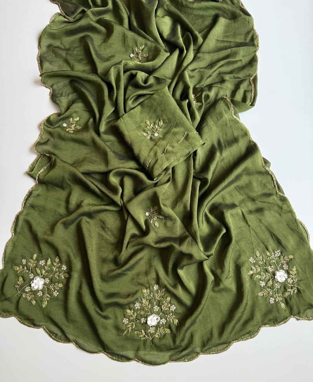 SOFT RANGOLI CRUSH CUTDANA KHATLI HANDWORK SAREE